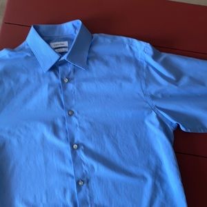 Men’s Calvin Klein dress shirt 16-34/35